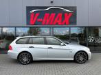 BMW Touring 320i Touring Exec Panorama Xenon Stoelv Trekhaak, 4 cilinders, 150 pk, 11 km/l, Handgeschakeld