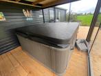 Complete werkende jacuzzi / spa – 215x215 cm, Ophalen, Gebruikt, Vast