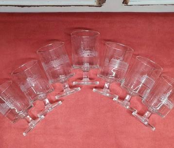 7 vintage glazen met Nederlandse paleizen  beschikbaar voor biedingen
