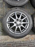 Vw Polo 15 inch ŔIAL velgen met goede zomerbanden, Auto-onderdelen, 15 inch, Band(en), Zomerbanden, 185 mm