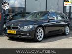 BMW 3-serie Touring 320i Centennial High Executive LEER/LED, Automaat, 1998 cc, Achterwielaandrijving, Euro 6