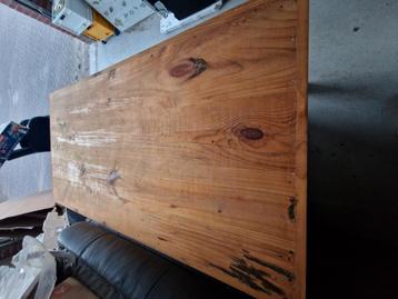 Mooie Eettafel en Salontafel  beschikbaar voor biedingen