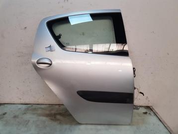 Portier Rechts Achter Toyota Aygo (B10) 2012 |670030H010| beschikbaar voor biedingen