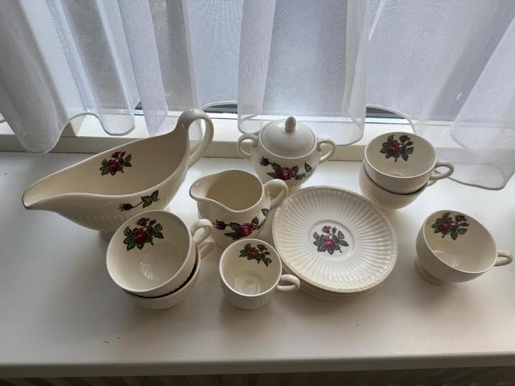 Wedgwood servies, Huis en Inrichting, Keuken | Keukenbenodigdheden, Zo goed als nieuw, Ophalen