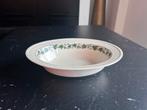 Wedgwood Stratford - ovale diepe schaal, Huis en Inrichting, Keuken | Servies, Ophalen, Porselein, Wedgwood, Schaal of Schalen