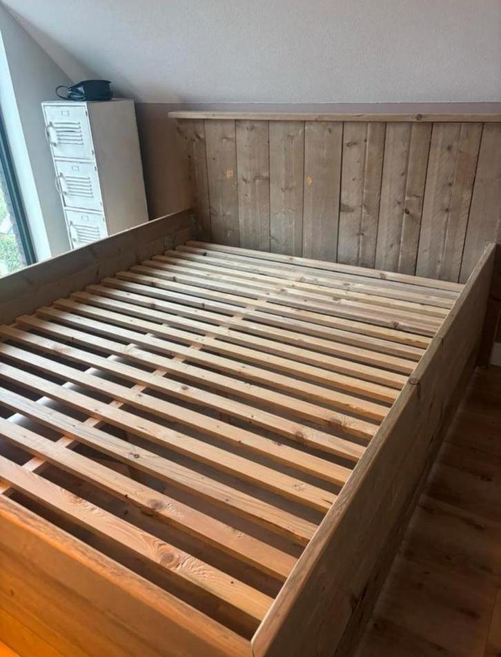 Steigerhouten Bed - Robuust en Stijlvol, Huis en Inrichting, Slaapkamer | Bedden, Zo goed als nieuw, Tweepersoons, 160 cm, 200 cm
