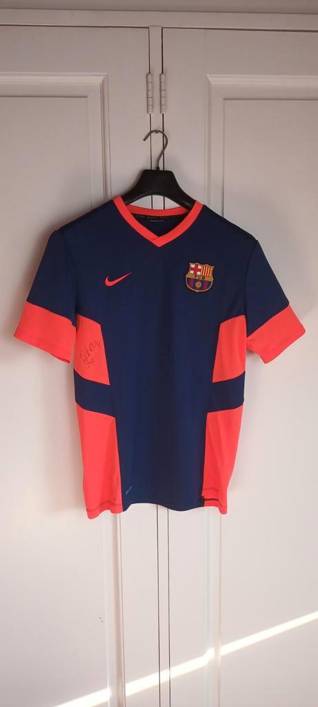 Vintage Gesigneerd Barcelona trainingshirt - 2013, Sport en Fitness, Voetbal, Zo goed als nieuw, Shirt, Maat M, Ophalen of Verzenden