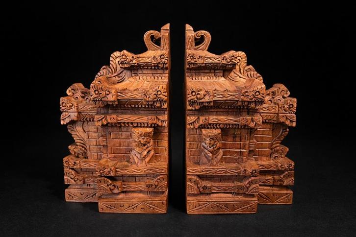 Balinese boekensteunen, Antiek en Kunst, Kunst | Beelden en Houtsnijwerken, Ophalen of Verzenden