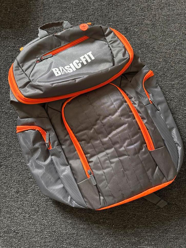 Basic-Fit Rugzak - Sportief en Praktisch!, Sieraden, Tassen en Uiterlijk, Tassen | Rugtassen, Nieuw, Overige merken, 25 tot 40 cm