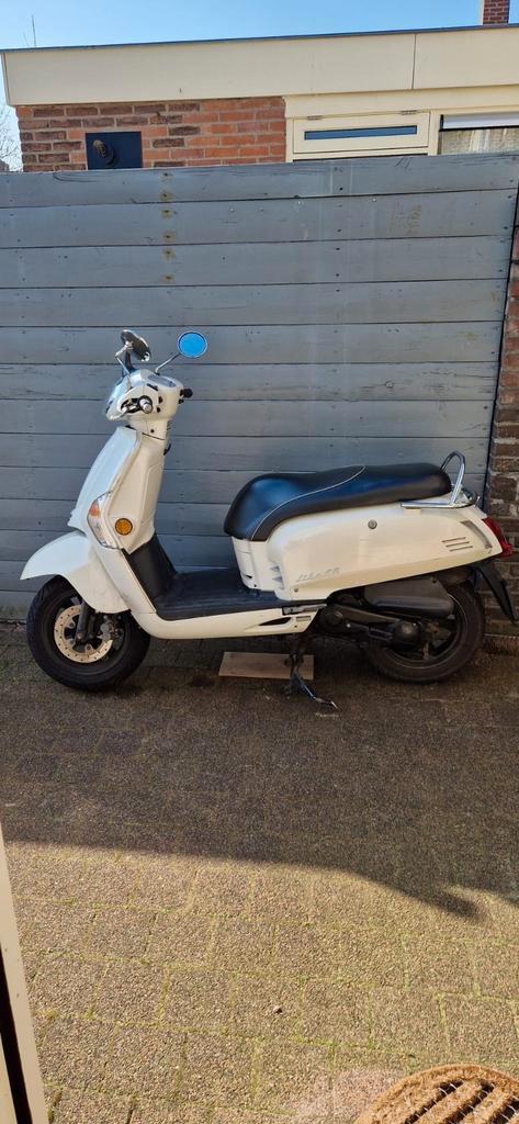 te koop Kymco voor loop of sloop, Fietsen en Brommers, Scooters | Kymco, Gebruikt, Ophalen