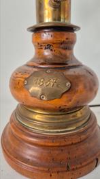 Antieke Olielamp, met E14 fitting, hout en gegraveerd glas., Ophalen of Verzenden