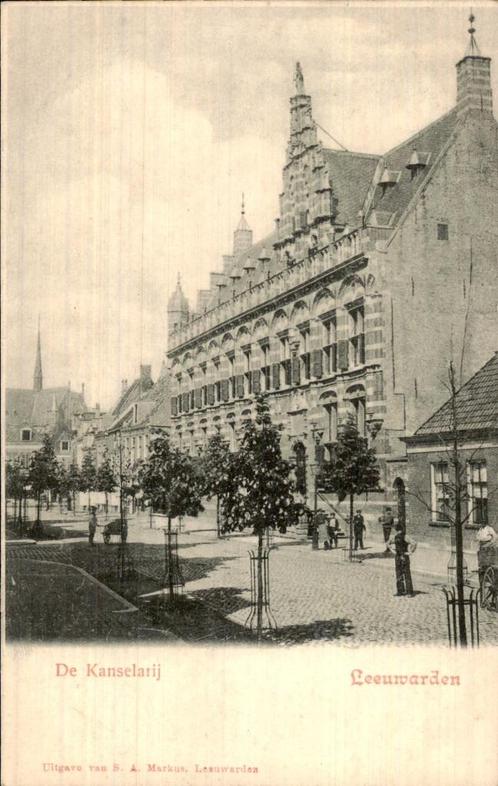 Friesland - Leeuwarden - de kanselarij, Verzamelen, Ansichtkaarten | Nederland, Ongelopen, Friesland, Voor 1920, Verzenden