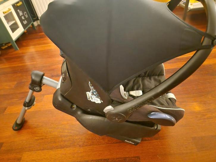 Maxi-Cosi autostoel met EasyBase, Kinderen en Baby's, Autostoeltjes, Gebruikt, Maxi-Cosi, 0 t/m 13 kg, Isofix, Zijbescherming