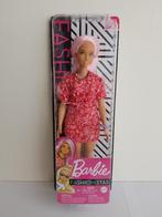 Barbie Fashionistas #151 met Lang Roze Haar - Curvy (NRFB), Ophalen of Verzenden, Nieuw, Fashion Doll