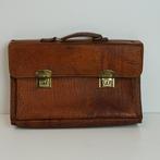 Vintage leren schooltas, aktetas, laptop tas., Ophalen of Verzenden, Gebruikt, Aktetas