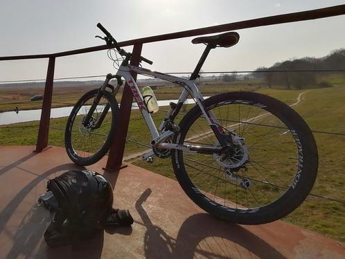 Mountainbike Trek 8000 series (project fiets), Fietsen en Brommers, Fietsen | Mountainbikes en ATB, Zo goed als nieuw, Heren, Trek