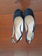 Suede  damesschoenen met hoge hak Unisa, Zwart, Ophalen of Verzenden, Zo goed als nieuw, Schoenen met hoge hakken