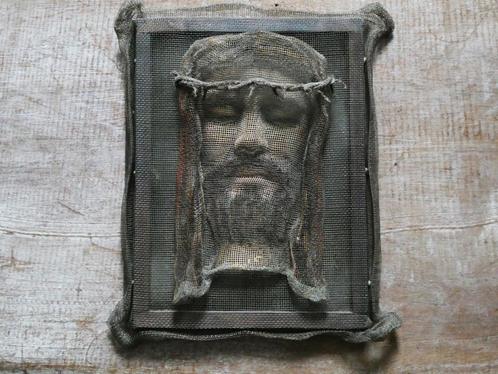 Jezus hoofd / portret met doornenkrans gevormd in gaas kunst, Antiek en Kunst, Antiek | Religie, Ophalen of Verzenden