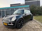 Mini 1.6 16V Cooper 2004 Zwart/nap/17 inch/apk, Voorwielaandrijving, 15 km/l, 4 cilinders, 4 stoelen