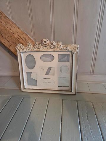 Fotolijst met meerdere vakken beschikbaar voor biedingen