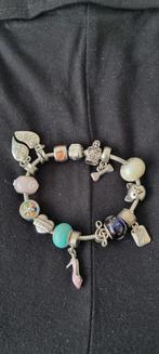 Bedelarmband Heartbeads met 15 bedels, Ophalen of Verzenden, Zo goed als nieuw, Zilver, Met bedels of kralen