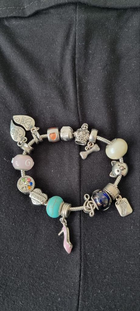 Bedelarmband Heartbeads met 15 bedels, Sieraden, Tassen en Uiterlijk, Armbanden, Zo goed als nieuw, Zilver, Met bedels of kralen