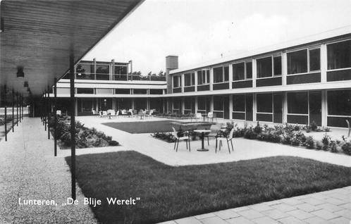 (387-154-035) Lunteren de blije Werelt, Verzamelen, Ansichtkaarten | Nederland, Gelderland, Verzenden