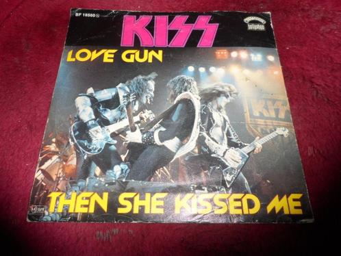 KISS - Love Gun / Then She Kissed me, Cd's en Dvd's, Vinyl Singles, Gebruikt, Single, Rock en Metal, 7 inch, Ophalen of Verzenden