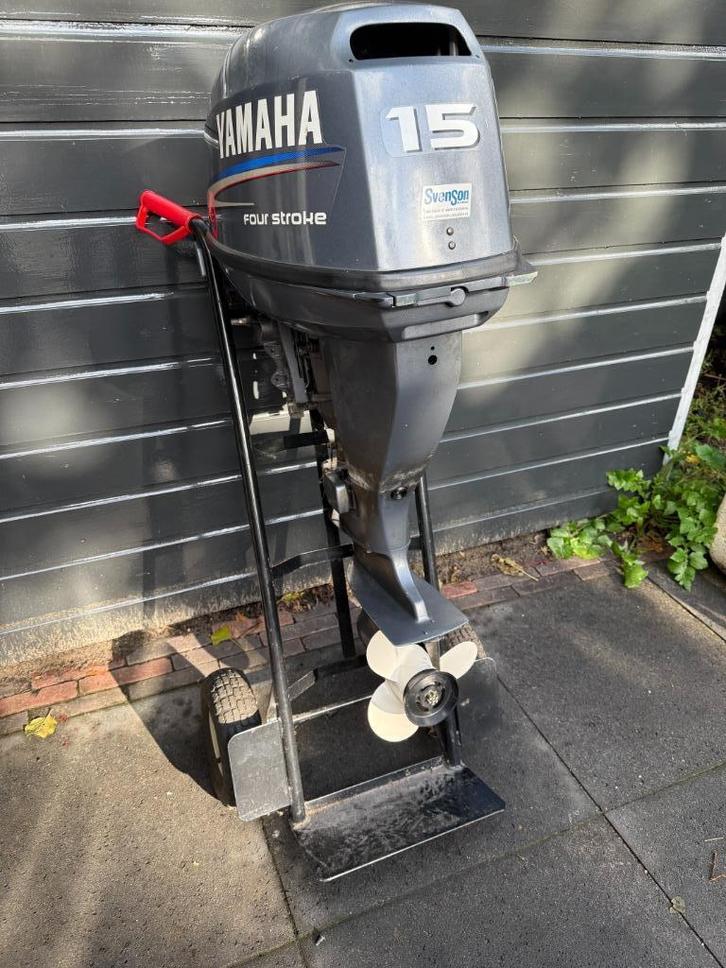 Buitenboordmotor Yamaha 15pk 4takt, Watersport en Boten, Buiten- en Binnenboordmotoren, Zo goed als nieuw, Benzine, Buitenboordmotor