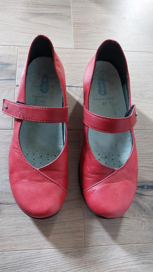 Wolky rode schoenen maat 41 zeer netjes, Kleding | Dames, Schoenen, Zo goed als nieuw, Schoenen met lage hakken, Rood, Ophalen of Verzenden