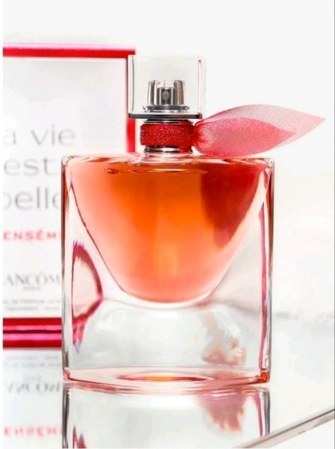 Lancome La Vie Est Belle Intensement 
Nieuw
50 ml., Sieraden, Tassen en Uiterlijk, Uiterlijk | Parfum, Zo goed als nieuw, Ophalen of Verzenden