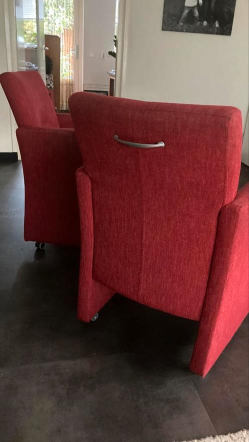 Twee rode stoffen eetkamerstoelen, Huis en Inrichting, Stoelen, Gebruikt, Twee, Stof, Rood, Ophalen