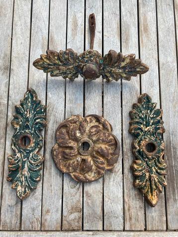 Gietijzeren Muurankers beschikbaar voor biedingen