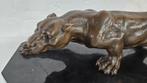 BRONZEN BEELD / PANTER OP MARMEREN VOET, Ophalen of Verzenden, Wild dier, Beeldje of Figuurtje