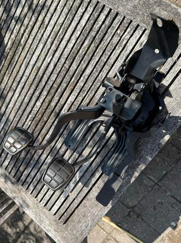 Golf 2 Jetta pedalen pedaalbox 1.8 8v RP GT GTI G60 beschikbaar voor biedingen