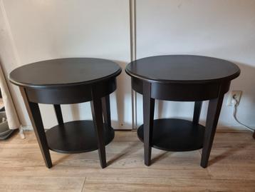 2 ovale donkerbruine bijzettafels/nachtkastjes - Hotel Chic beschikbaar voor biedingen