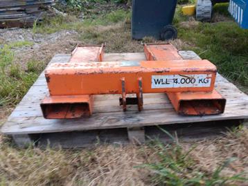 Hijsbok / lasthaak voor heftruck of vorkenbord 4000kg beschikbaar voor biedingen