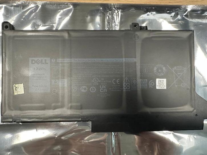 [NIEUW] OEM Dell Latitude 42Wh Accu Batterij | DJ1J0, Computers en Software, Accu's en Batterijen, Nieuw, Ophalen of Verzenden