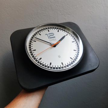 Midcentury Klok PHILIPS Space Age Wandklok Jaren 70 Germany beschikbaar voor biedingen