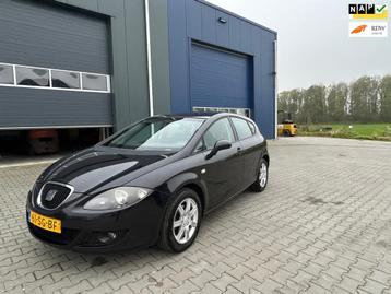Seat Leon 1.6 Stylance Airco Cruise controle! beschikbaar voor biedingen