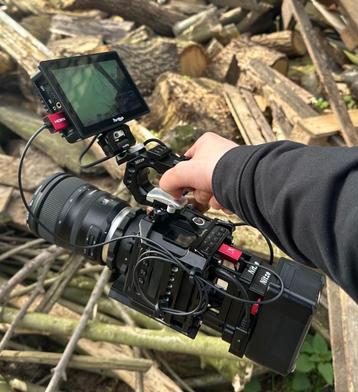 Volledige Cine Kit! Z Cam, Lens, Monitor, Grip – Nieuwstaat beschikbaar voor biedingen