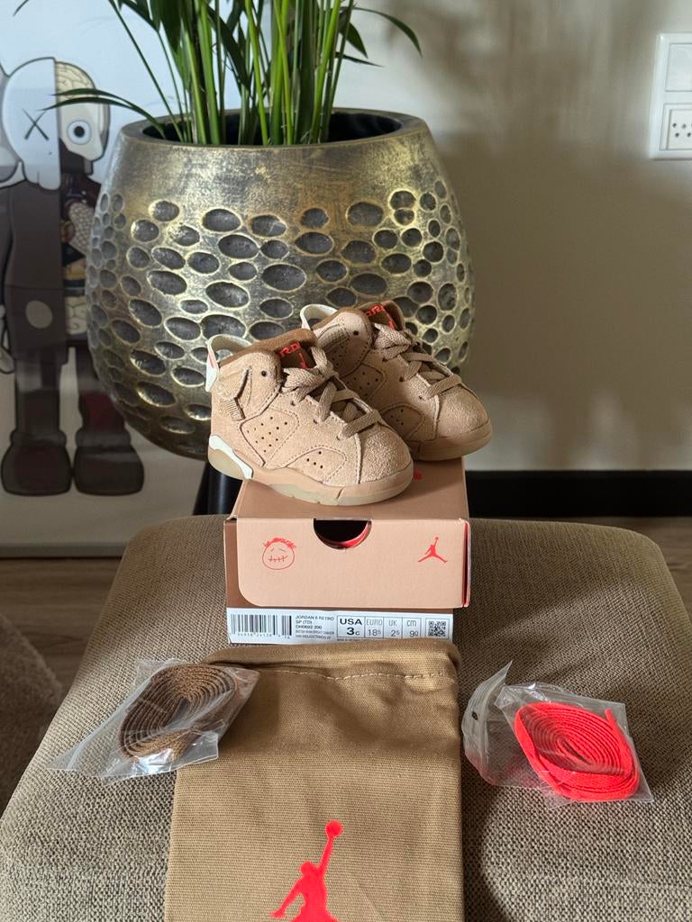 Jordan 6 x Travis Scott Khaki TD, Kinderen en Baby's, Ophalen of Verzenden, Nieuw, Jongetje of Meisje, Schoentjes