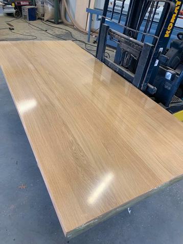 Shinnoki Natural Oak 3.0. O.a. 3 hele platen en kantenband  beschikbaar voor biedingen