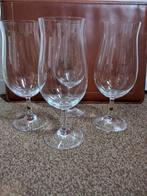 Bierglazen op voet 4 x, Verzamelen, Glas en Borrelglaasjes, Ophalen of Verzenden, Zo goed als nieuw, Bierglas