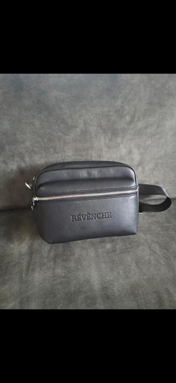 Nieuwe zwarte RÉVENGE crossbodytas – bieden vanaf €15 beschikbaar voor biedingen