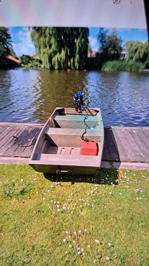 Platbodem 2,5pk (geen 5pk motor mercury), Watersport en Boten, Platbodems, Gebruikt, Tot 6 meter, Aluminium, Benzine, Ophalen