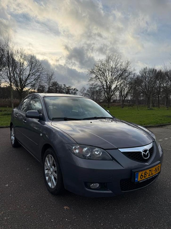 Mazda 3 1.6 Sedan AUT 2008 Grijs, Auto's, Mazda, Bedrijf, Benzine, D, Sedan, Automaat, Origineel Nederlands, Zilver of Grijs, Voorwielaandrijving