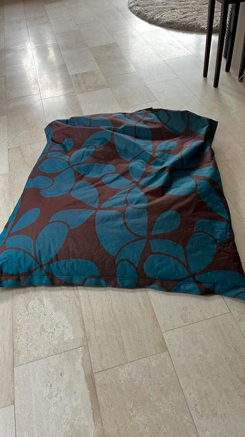 Zitzak blauw met bruin beschikbaar voor biedingen