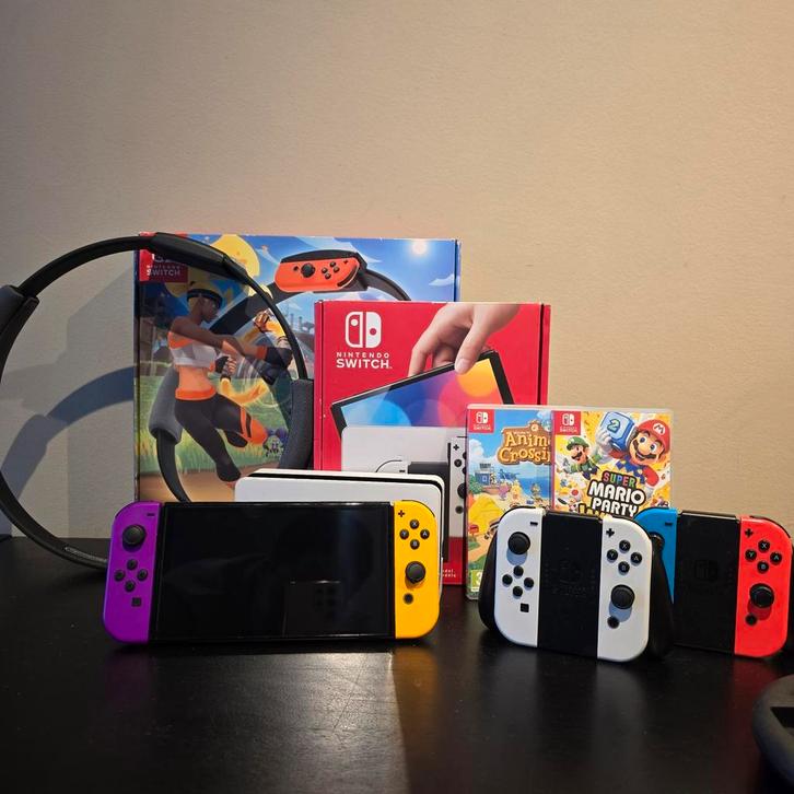 Nintendo Switch OLED + Veel Extra's!, Spelcomputers en Games, Spelcomputers | Nintendo Switch, Zo goed als nieuw, Switch OLED