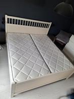 Mooi bed met matrassen 180x200, Ophalen, 90 cm, Tweepersoons, Zo goed als nieuw